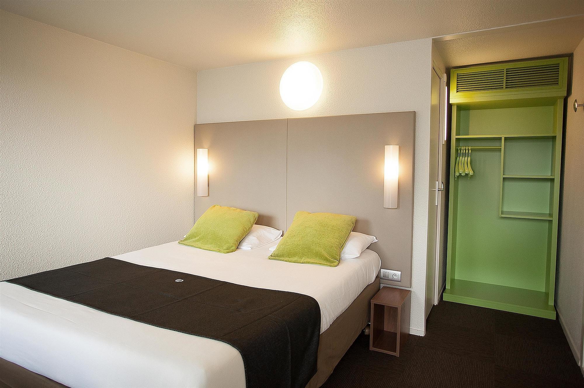 Campanile Evry Est - Saint Germain Les Corbeil Hotel Bagian luar foto