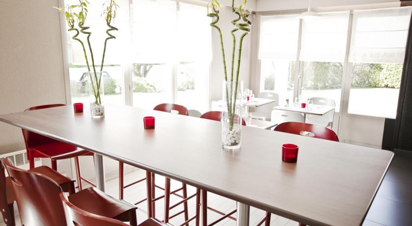 Campanile Evry Est - Saint Germain Les Corbeil Hotel Bagian luar foto