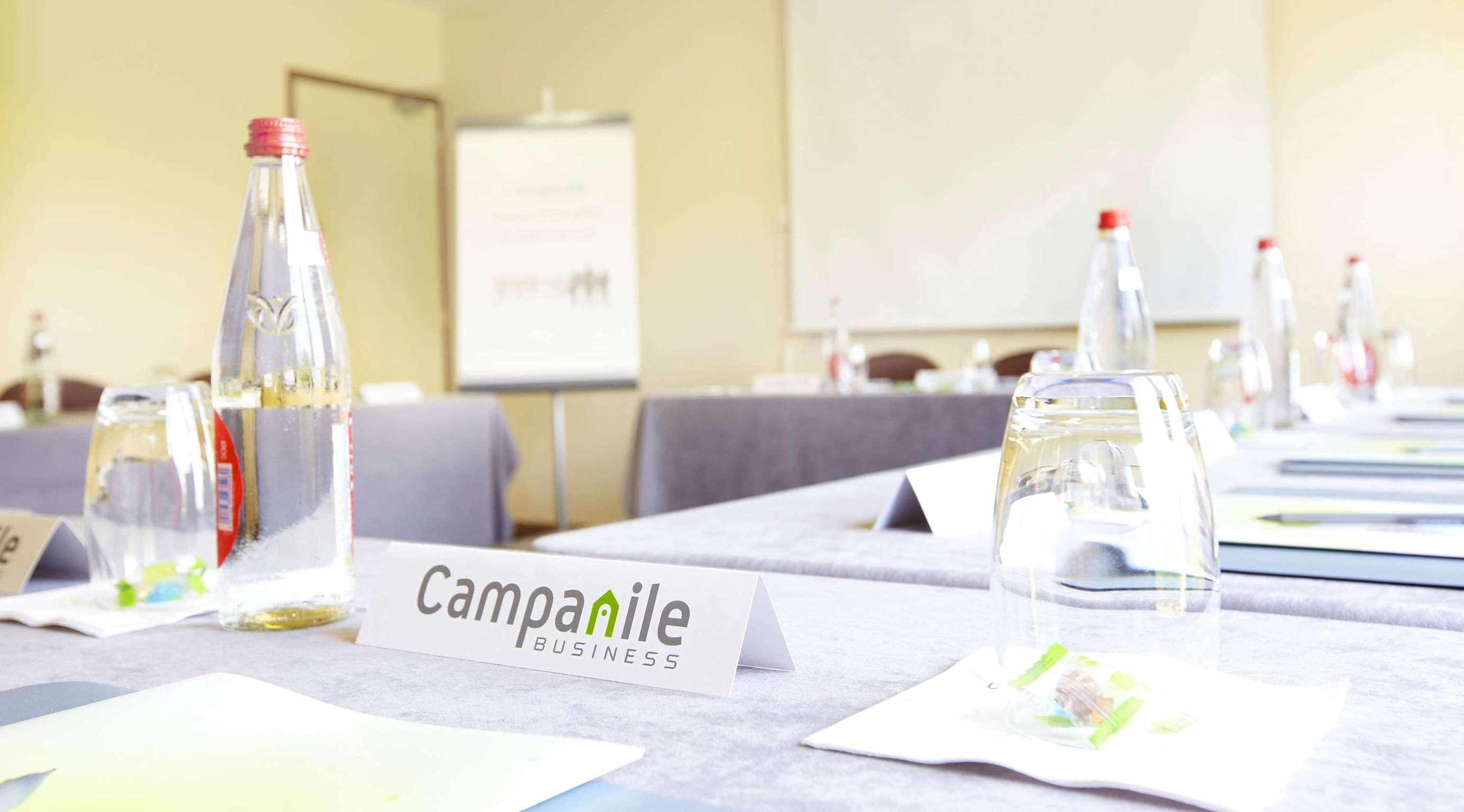 Campanile Evry Est - Saint Germain Les Corbeil Hotel Bagian luar foto