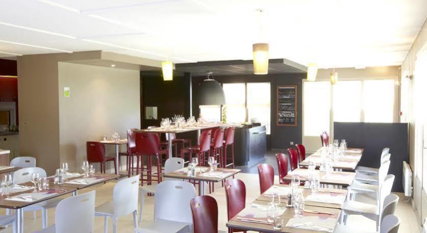 Campanile Evry Est - Saint Germain Les Corbeil Hotel Bagian luar foto
